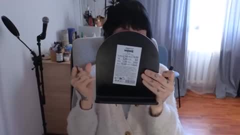 Snapshot of ariadna89 chatting on March 7, 9:51 am Adriana online show from March 7, 9:51 am