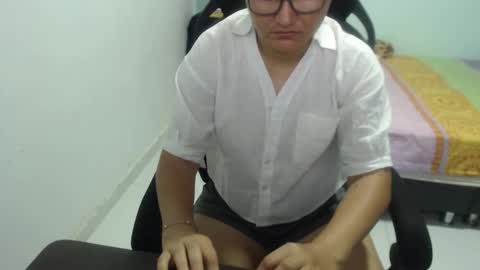 ...Ariana... online show from February 20, 6:57 pm