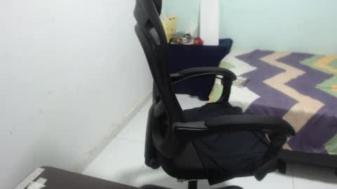 ...Ariana... online show from April 13, 6:24 pm