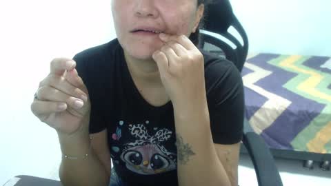 ...Ariana... online show from April 17, 6:00 pm