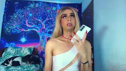 Snapshot of ariadna_dudamel chatting on January 13, 7:19 pm ariadna_dudamel online show from January 13, 7:19 pm