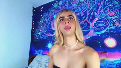 ariadna_dudamel online show from April 11, 4:39 am