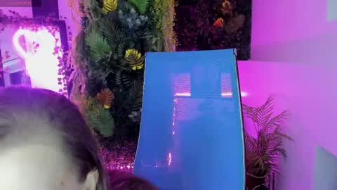 Aria online show from April 14, 8:20 am