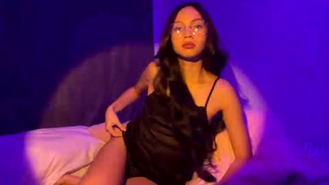 Snapshot of ariamariz chatting on September 13, 9:42 am Aria Mariz online show from September 13, 9:42 am