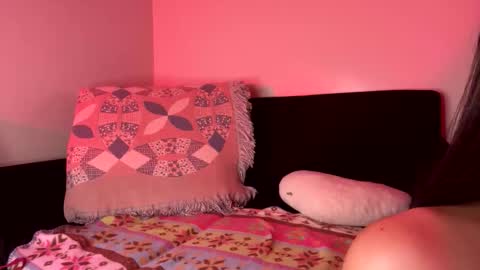 Snapshot of ariamariz chatting on October 7, 11:13 pm Aria Mariz online show from October 7, 11:13 pm