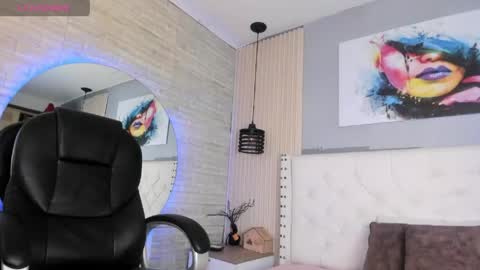 Ari online show from April 18, 3:10 am