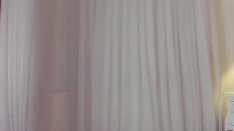 Snapshot of ariana_ceballos chatting on December 31, 3:53 pm ARIANA online show from December 31, 3:53 pm