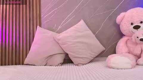 Ariana online show from February 25, 12:15 pm