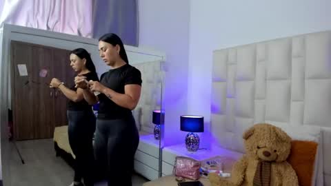  ariana  online show from April 13, 4:12 pm