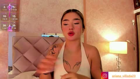 Snapshot of ariana_villada chatting on November 14, 3:49 am Ari online show from November 14, 3:49 am
