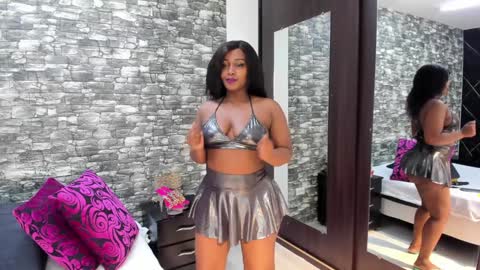 Snapshot of arianaablack chatting on January 15, 12:15 pm Ariana online show from January 15, 12:15 pm