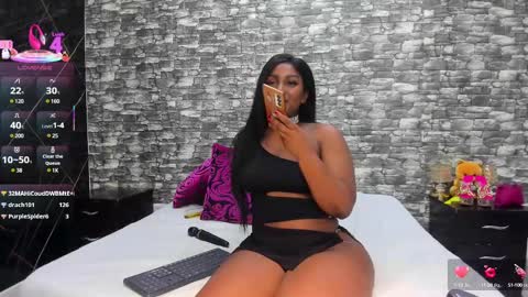 Snapshot of arianaablack chatting on February 22, 3:25 pm Ariana online show from February 22, 3:25 pm