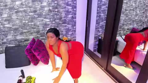 Snapshot of arianaablack chatting on February 28, 12:42 pm Ariana online show from February 28, 12:42 pm