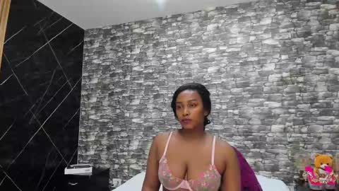 Snapshot of arianaablack chatting on March 5, 12:11 pm Ariana online show from March 5, 12:11 pm