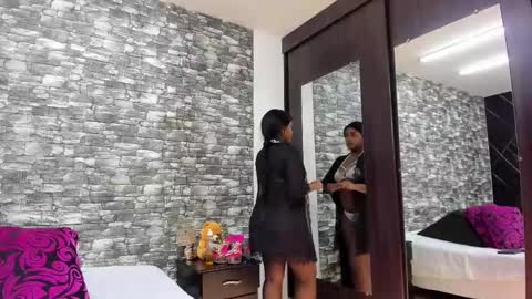 Snapshot of arianaablack chatting on March 7, 12:23 pm Ariana online show from March 7, 12:23 pm