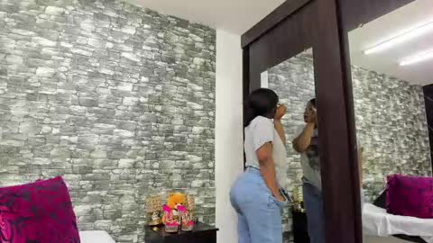 Snapshot of arianaablack chatting on March 8, 11:48 am Ariana online show from March 8, 11:48 am