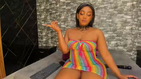 Snapshot of arianaablack chatting on September 18, 3:30 am Ariana online show from September 18, 3:30 am