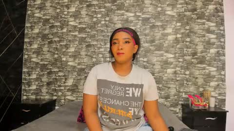 Snapshot of arianaablack chatting on September 19, 12:17 pm Ariana online show from September 19, 12:17 pm