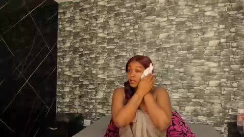 Snapshot of arianaablack chatting on September 27, 12:21 pm Ariana online show from September 27, 12:21 pm