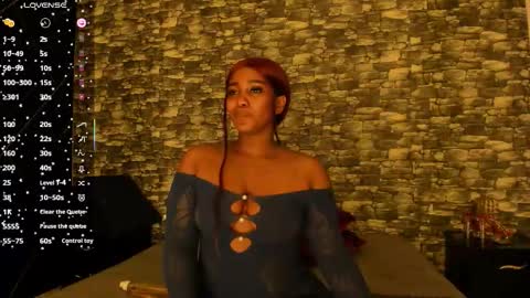 Snapshot of arianaablack chatting on October 5, 12:14 pm Ariana online show from October 5, 12:14 pm