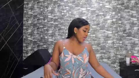 Snapshot of arianaablack chatting on November 15, 12:02 pm Ariana online show from November 15, 12:02 pm