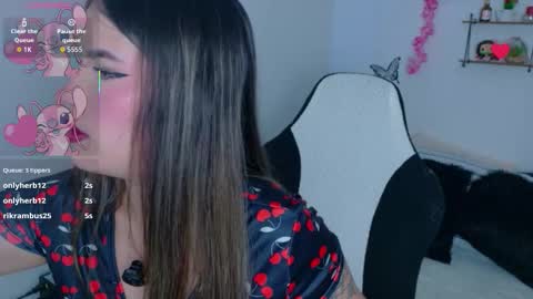 Ari  online show from February 28, 10:05 am