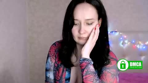 arianakuiper online show from June 4, 1:28 pm