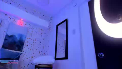 Ari  online show from September 15, 1:22 pm