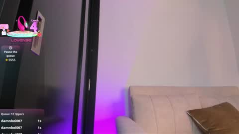 Snapshot of arianna_0 chatting on September 24, 1:14 pm arianna_0 online show from September 24, 1:14 pm