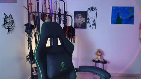 arianna_connorr online show from April 15, 3:46 am