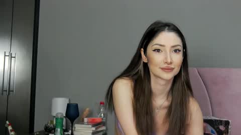 Snapshot of arianna_moonx chatting on October 22, 8:41 pm arianna_moonx online show from October 22, 8:41 pm