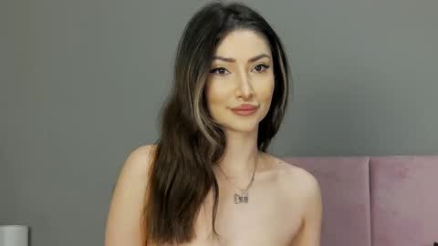 Snapshot of arianna_moonx chatting on October 25, 9:09 pm arianna_moonx online show from October 25, 9:09 pm