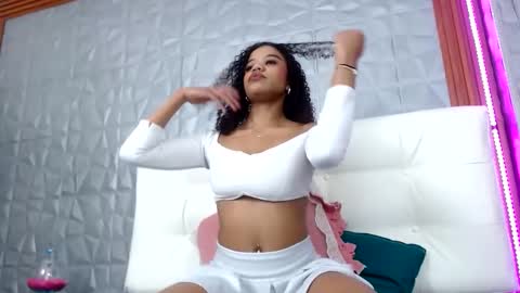 arianna_rochel online show from November 2, 5:48 pm