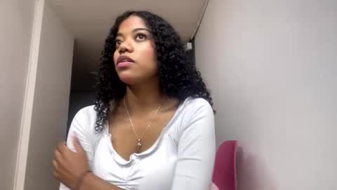 arianna_roxe_ online show from May 26, 4:19 am