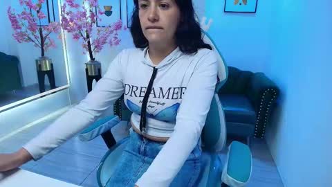 Snapshot of arianna_sweeet chatting on September 28, 3:12 am arianna_sweeet online show from September 28, 3:12 am