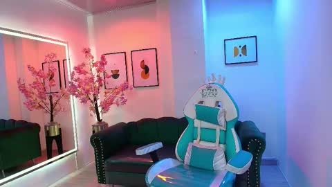 Snapshot of arianna_sweeet chatting on October 2, 3:02 am arianna_sweeet online show from October 2, 3:02 am