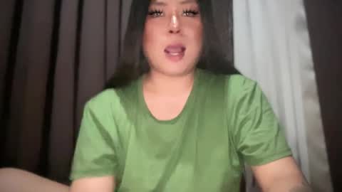 Snapshot of arianna_wardx chatting on February 5, 3:20 pm LOVELY online show from February 5, 3:20 pm