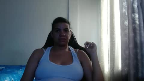 Snapshot of ariannaloovel chatting on January 9, 10:09 pm ariannaloovel online show from January 9, 10:09 pm