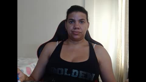 Snapshot of ariannaloovel chatting on January 21, 6:34 pm ariannaloovel online show from January 21, 6:34 pm