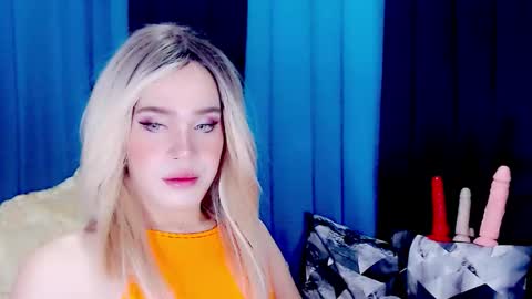 ARIANNE CUMS  online show from February 16, 7:04 am