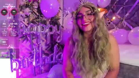 Snapshot of arianova_ chatting on May 27, 1:41 pm Aria online show from May 27, 1:41 pm