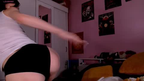 aribluush online show from November 13, 6:34 am