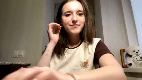 Snapshot of ariehamalainen chatting on July 8, 5:50 pm Mia online show from July 8, 5:50 pm