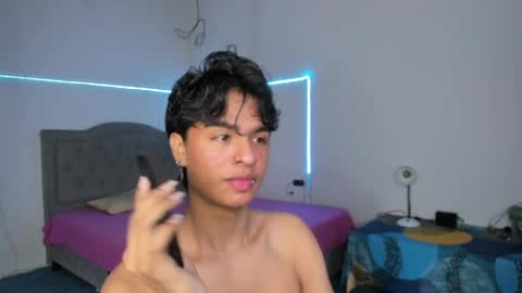 ariel_adan online show from June 5, 7:08 pm