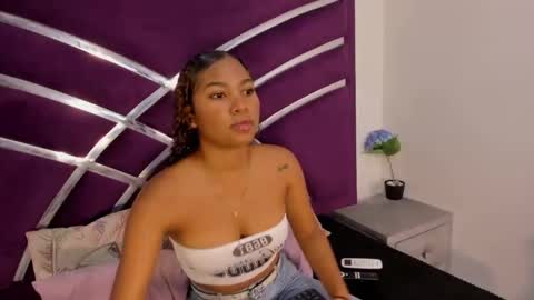 Snapshot of ariel_ht chatting on June 4, 1:28 pm Ariel ht online show from June 4, 1:28 pm