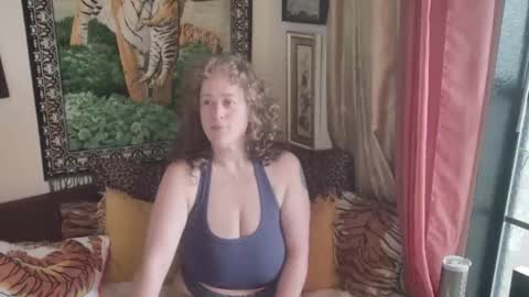 Arielle Ari online show from March 6, 5:20 pm