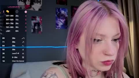 Snapshot of arielabradberry chatting on May 13, 2:14 pm Ariel online show from May 13, 2:14 pm