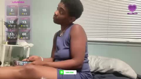 Snapshot of arielbliss69 chatting on June 9, 2:01 am arielbliss69 online show from June 9, 2:01 am
