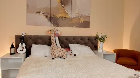 Ariella GTM3  Tue Wed Thu Fri Sat  0400 am-1030pm online show from October 3, 1:13 am