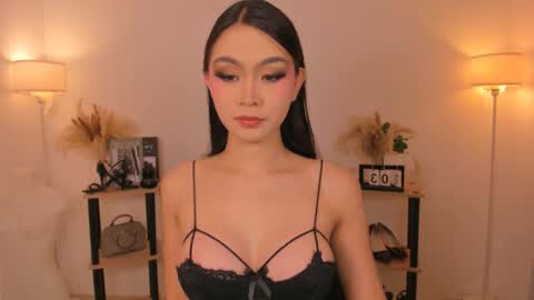 MIRA GREYSON online show from February 7, 11:25 am